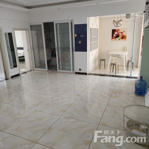 重庆路万达锦水路 2室2厅 90㎡ 2000元/月