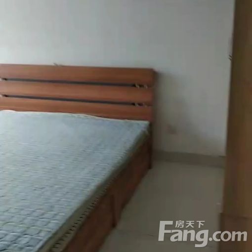 历城七里河小区 2室1厅 106㎡ 2500元/月