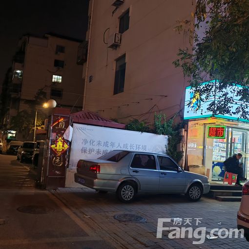 河东区直沽园大门第一间底商出租 位置佳 89平层高5米