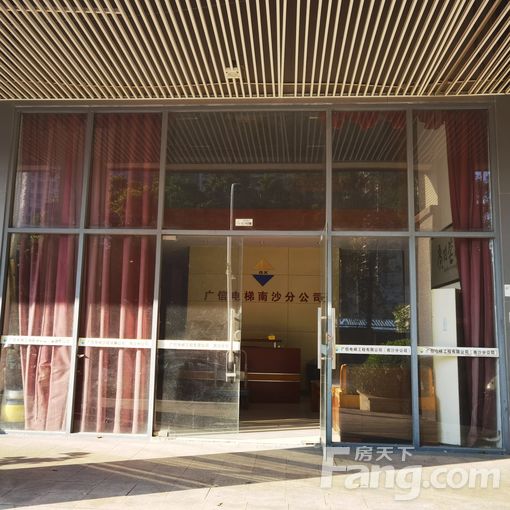 奥园海景城250平临街商铺出租 层高9米 免租1个月