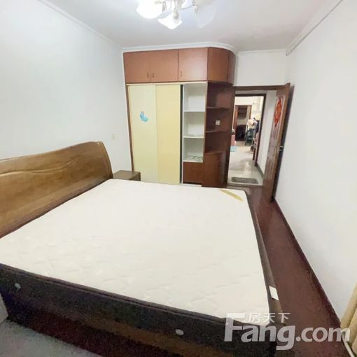 合租:主卧丰台木樨园南三环中路小区66号楼 3室1厅 79.