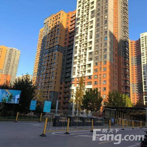 历城王舍人天鸿万象新天 2室1厅 73.71㎡ 1600元/