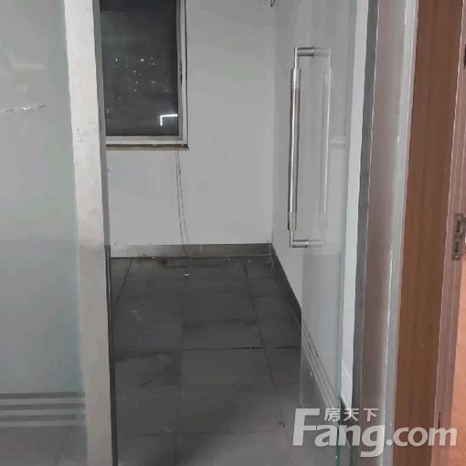 海口龙华首力大厦 4室1厅 197.97㎡ 3500元/月