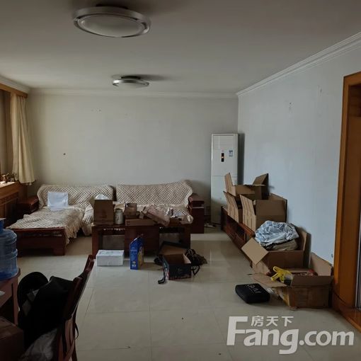 合租:次卧高区文化西路昌鸿小区 3室1厅 10㎡ 500元/