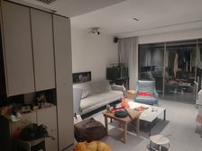 义乌 中央城 3室2厅 141.00㎡ 350万