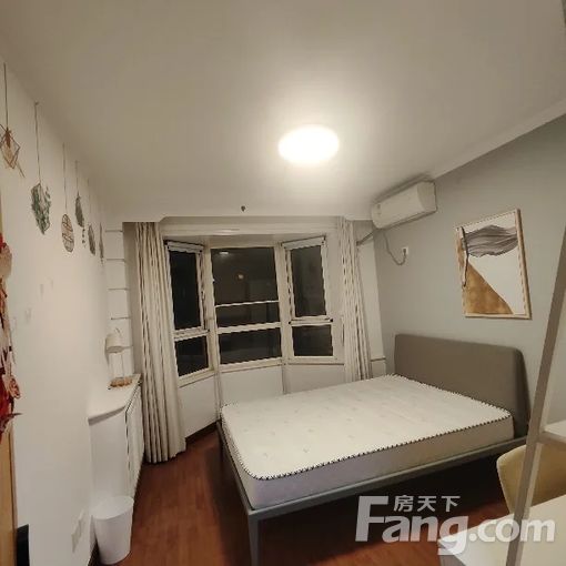 合租:次卧丰台马家堡嘉丽园 3室2厅 15㎡ 2450元/月