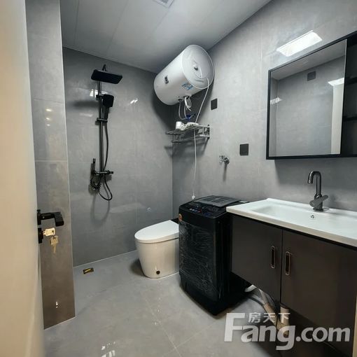 道里群力西区民生尚都和园 2室1厅 79㎡ 2400元/月