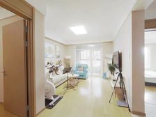 朗诗竞园,85平系统房精装修,中上楼层,满五**,保养仔细