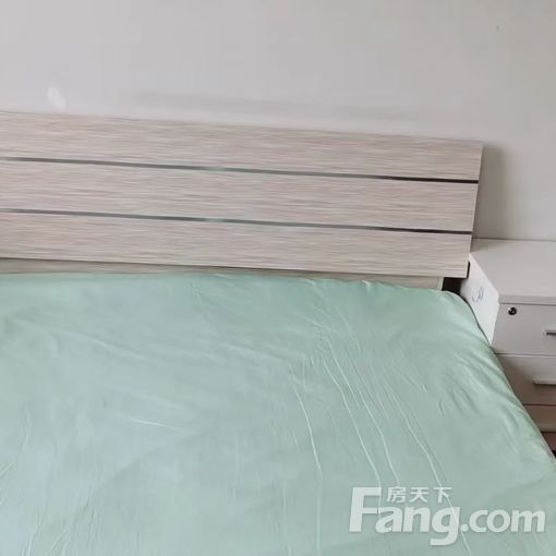 合租:主卧如意开发区公安局景苑小区 4室1厅 135㎡ 40