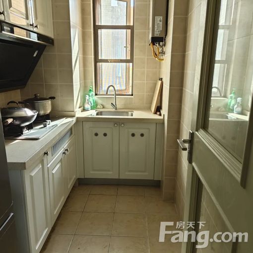 陵水县雅居乐山海间 2室2厅 83㎡ 2500元/月