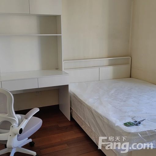 合租:次卧丰台七里庄保利欣苑 3室1厅 10㎡ 2200元/