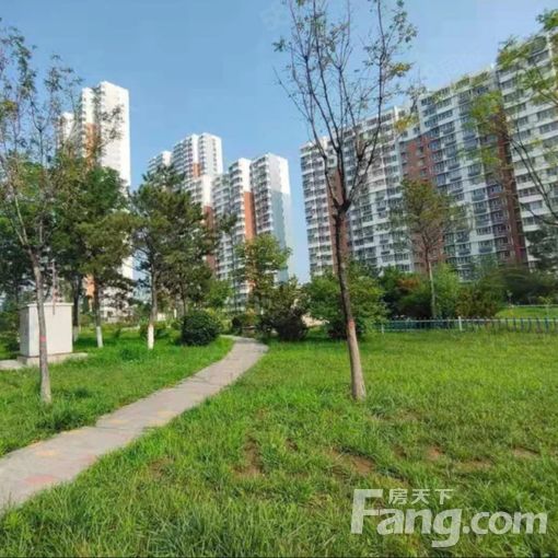 竞秀龙潭公园中诚晶典95.32平方米 2室2厅1卫