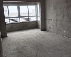 宿城区 朱李花园 3室2厅2卫,赠送能住人,大平方朝阳储藏室