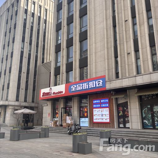 抢租!莲池区东湖底商商铺,临街位置优越,流量大,无