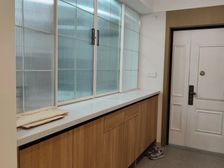 一手房全新装修未住,143大三居实得151,诚售,价格可谈