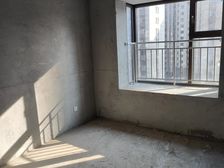 南北通透三居室,龙岗天域123平100万包含车位和12㎡小房