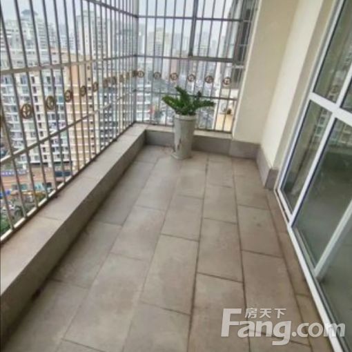 海口龙华环海大厦139平方米 2室2厅2卫