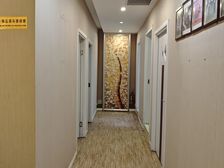 适合美容足浴宠物医院等,上下2层套内有218精装修