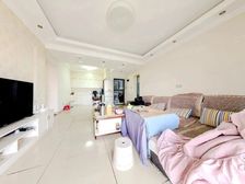 旌阳区 东湖首座‘ 3室1厅