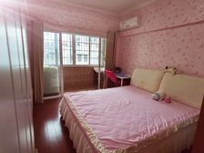 急售!农林小,电梯2房,送100平大平台,地段好,价格可议!