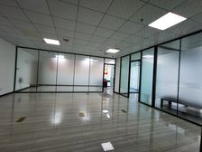 跨海大桥旁 胜利桥地铁站 171平精装写字楼出租