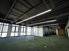 跨海大桥旁 胜利桥地铁站 321平精装写字楼出租