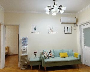 玉林东街南向两居 61平精装好房急售99万