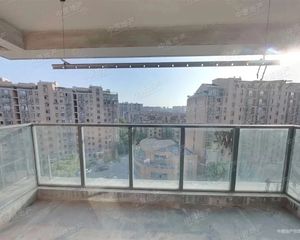 宝山 上大阳光乾和园 3室2厅