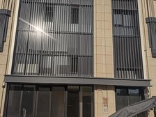 旺铺出租可做餐饮,办公,牙科诊所