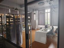 直播电商仓储办公