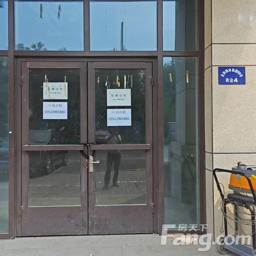 华明镇金泰丽湾55平纯一楼带20平摆台全业态商铺