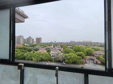 顶楼复式 校区房 大阁楼 双地铁 别墅区景观 双阳台视野