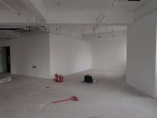 海森国际大厦275平米出租,也可和隔壁组合成412平米