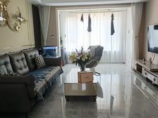 高新东区商务区 3室2厅 118.15㎡ 带储物间