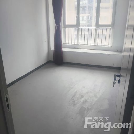 张店区齐盛湖公园金鼎盛湖壹号 3室2厅 133㎡ 1500元