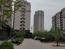 仙庭湖畔 97㎡两居室 低楼层采光稳 毛坯自由装 34万抄底