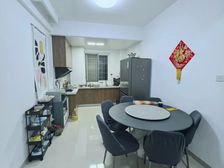 高新区 荣昌雅苑 4室2厅 134.79㎡ 79万