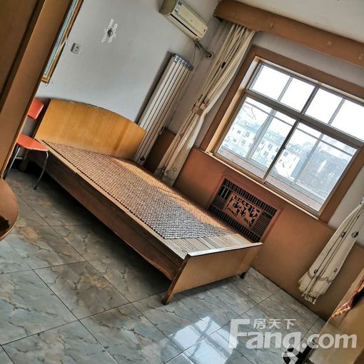 开发区衡百国际宝云珍宝居 3室1厅 95㎡ 700元/月