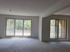 圣菲漫步别墅,一二楼叠拼别墅,带院子,带车位,带连廊