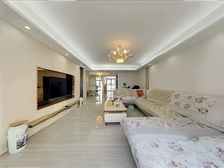 龙泉驿 首创万卷山 3室2厅 146.94㎡ 220万