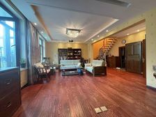 呼兰 慧隆苑 4室3厅 186.86㎡ 135万