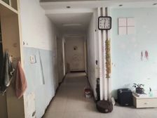 西湖春天南北通透三居室,111平仅售78万,近地铁,送家具