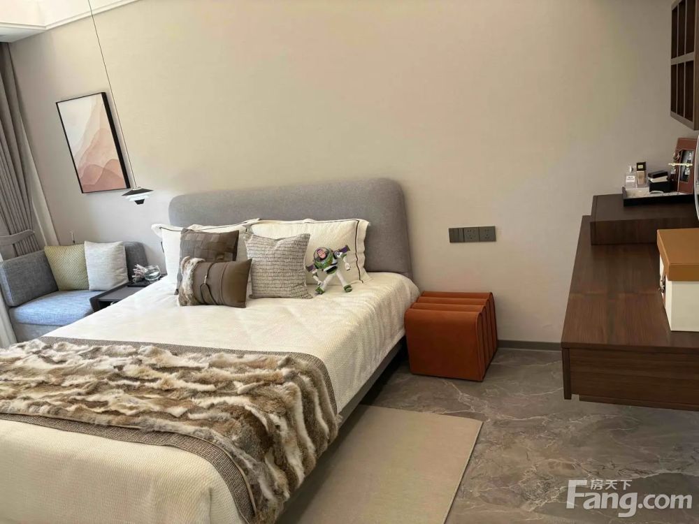 石家庄裕华区位同地铁站附近公寓loft