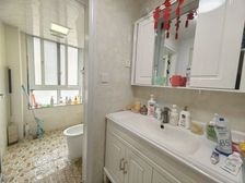 幸福里南向三居 精装好房急售49万