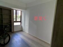 精装4房,几乎拎包入住,全新未住过