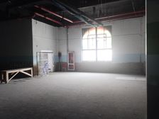 韦曲南地铁口220㎡空铺,框架结构,层高6米。租金可谈