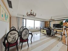 中山 保利天禧 3室2厅 173.15㎡ 415万