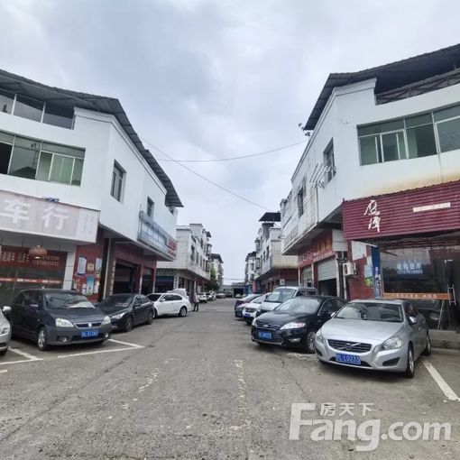 ÔºþÇøÔºþ³ÇÇø½¨²Ä´óÊг¡ 3ÊÒ3Ìü 124©O 500Ôª/ÔÂ