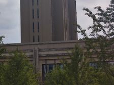 海港区临街旺铺出售 686平大空间 5米层高