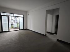 朝南两居室 长安麒麟公馆清水房110万入户花园